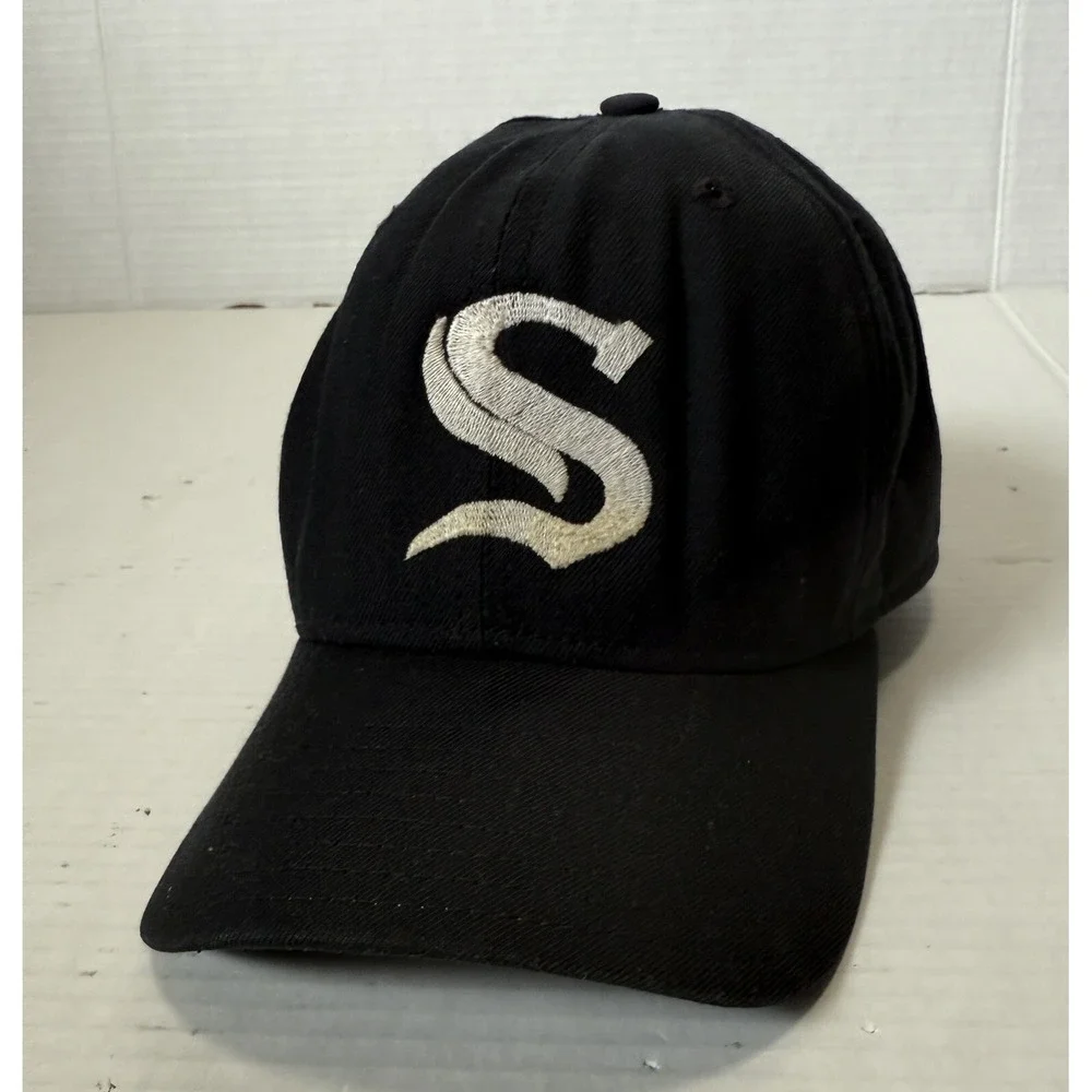 CHICAGO WHITE SOX - New Era Pro Model Mad in USA Baseball Cap Hat -‎ Size 7 1/4